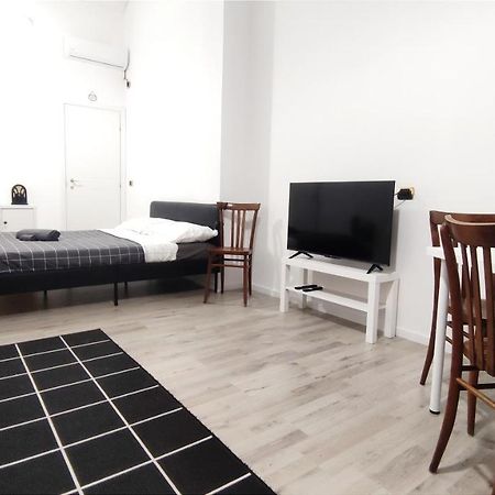 Via Verdi 14 Apartment กาญารี ภายนอก รูปภาพ